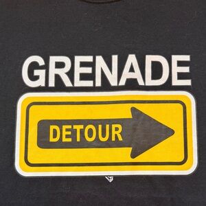 Grenade detour tee-size 2xl(25x30)